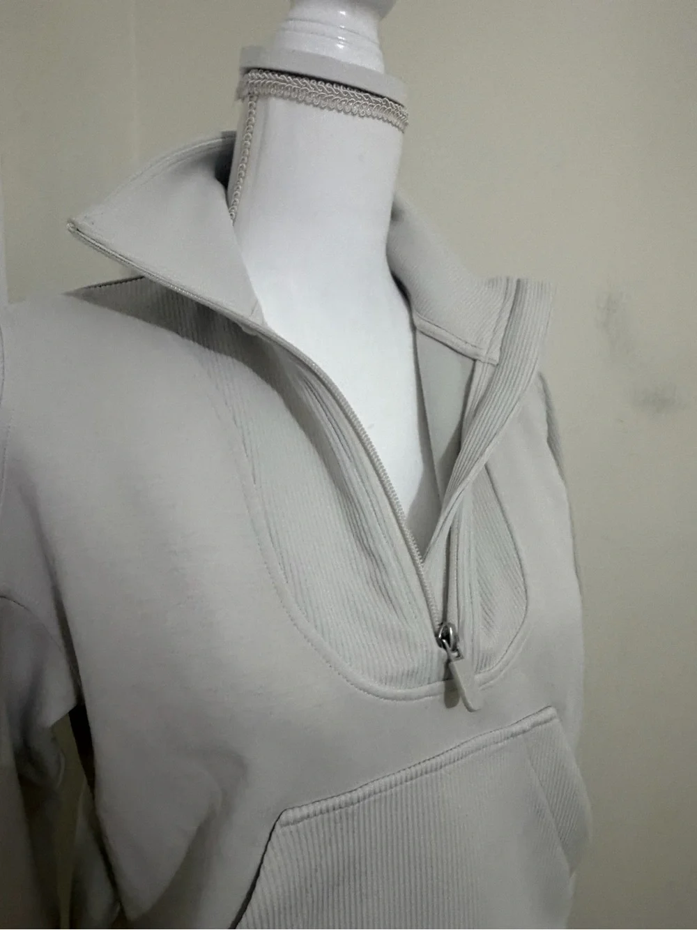 lululemon athletica euc no